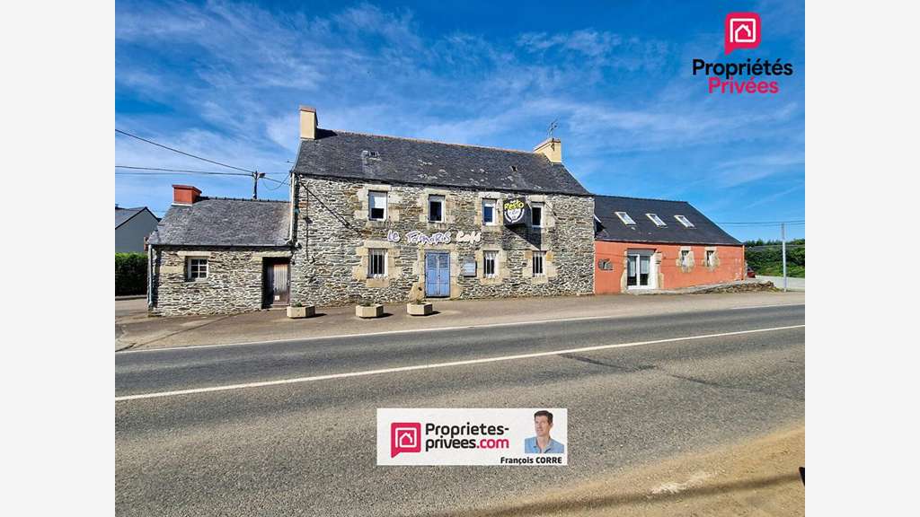 AV murs et fonds restaurant Lic IV près de Morlaix