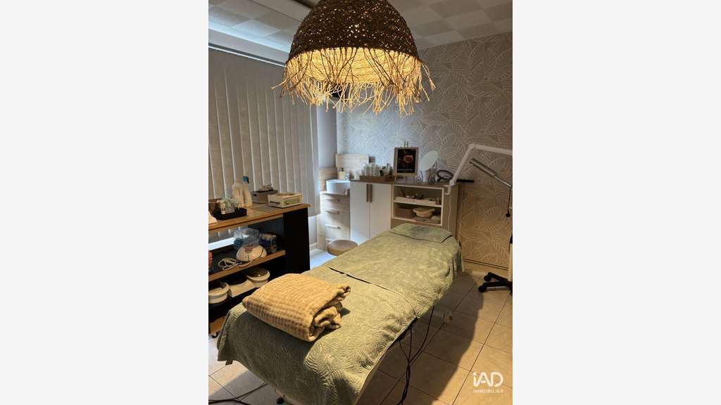 Vente institut de beauté à Mussidan