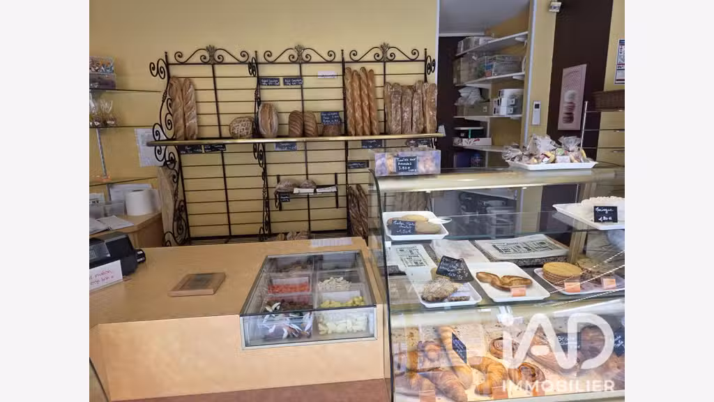 Vente boulangerie en centre bourg à Oucques