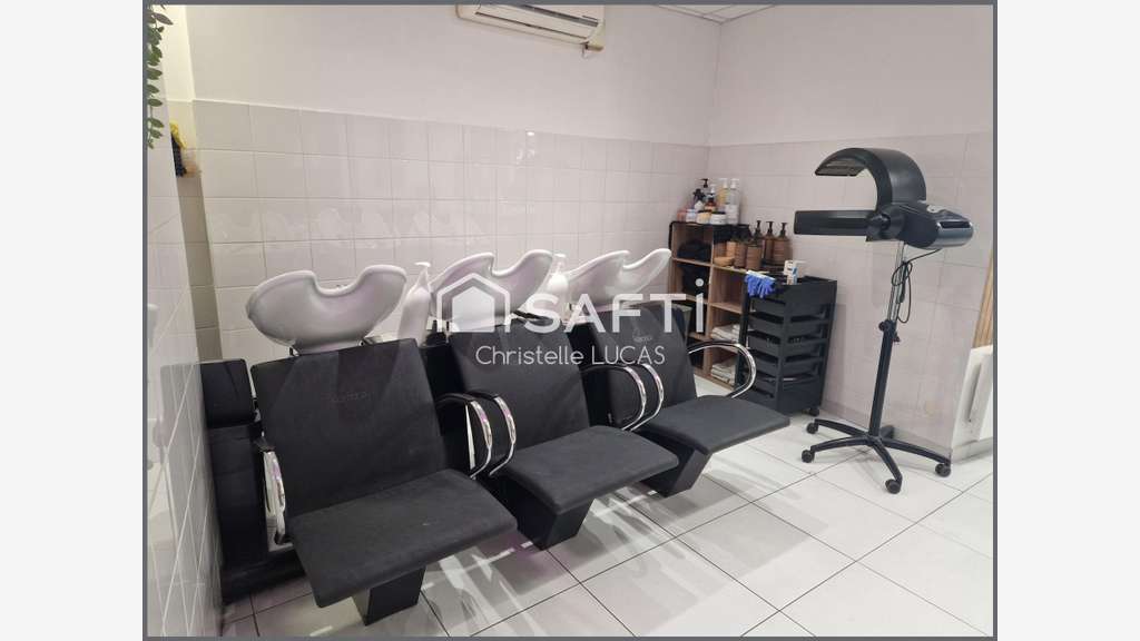 Cède salon de coiffure de 73m² à Paris 75010