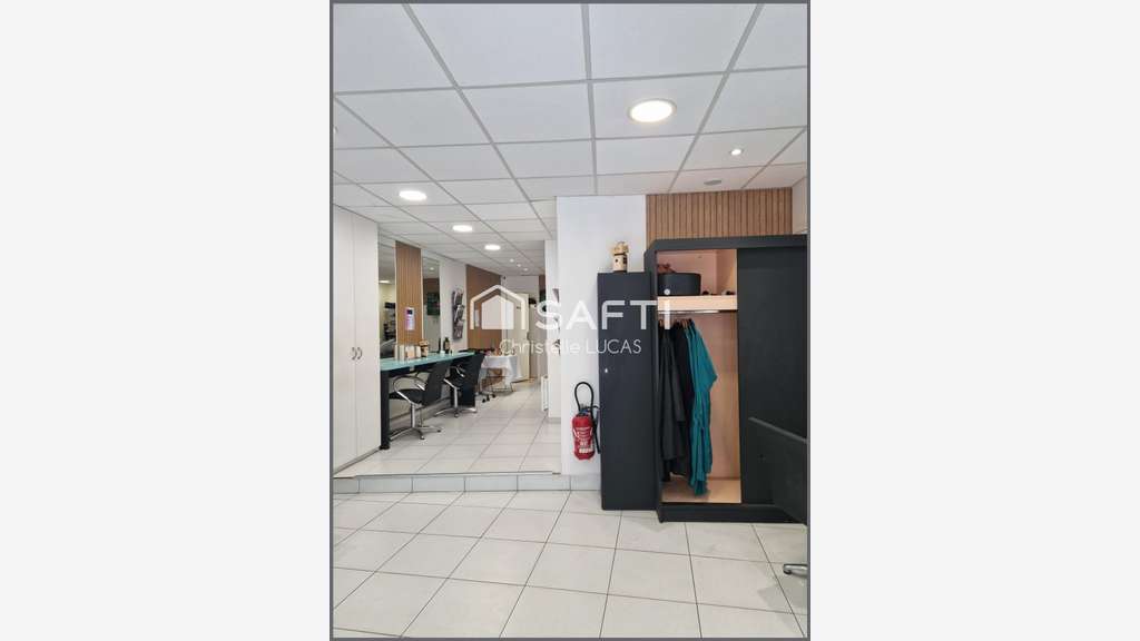 Cède salon de coiffure de 73m² à Paris 75010