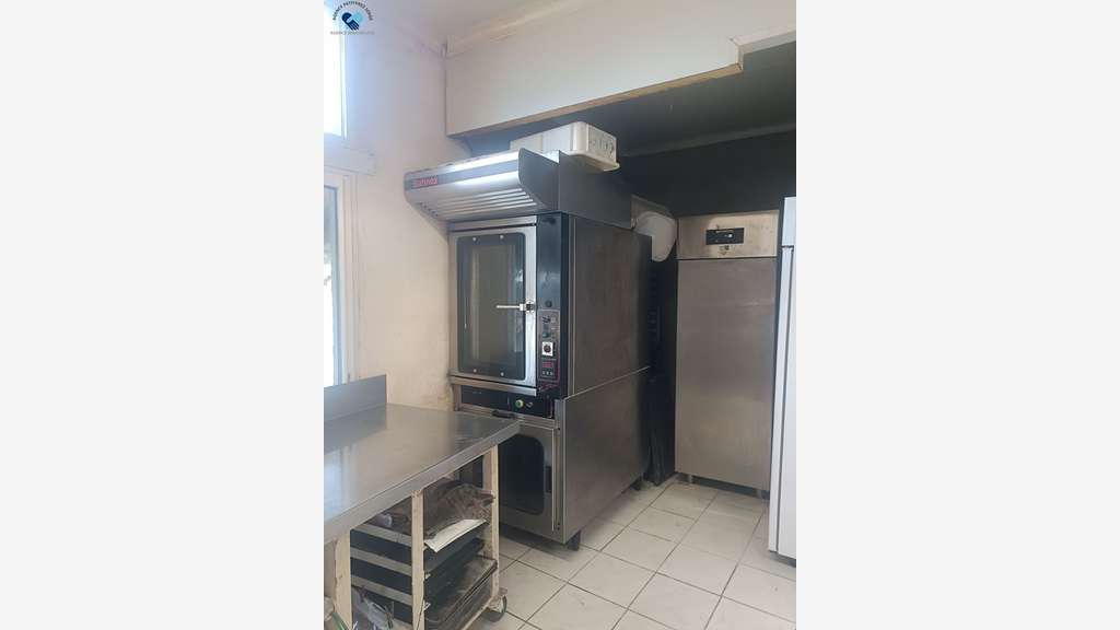Vente boulangerie viennoiserie atypique à Peyrole