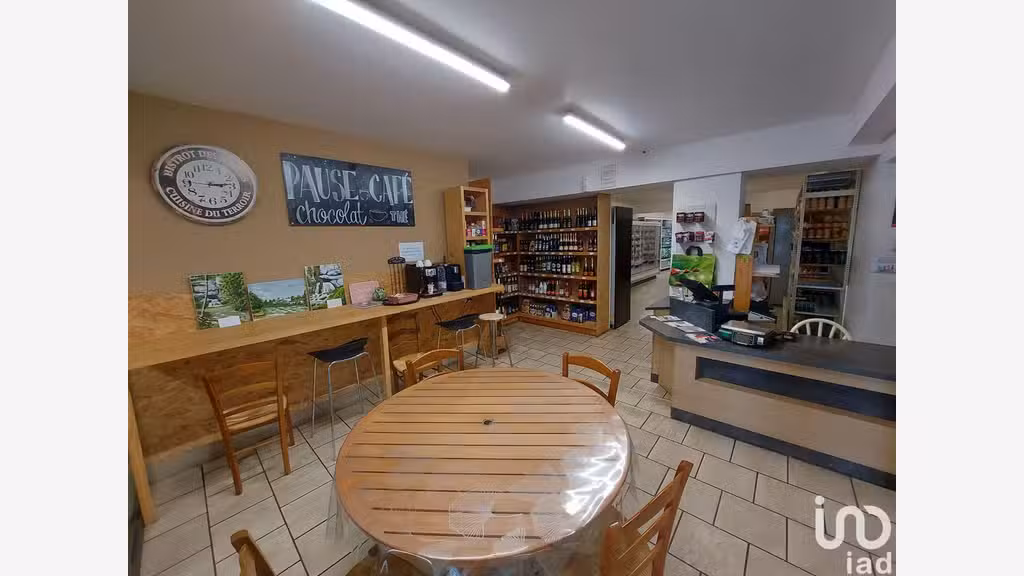 Vente alimentation générale à Pont-de-Poitte