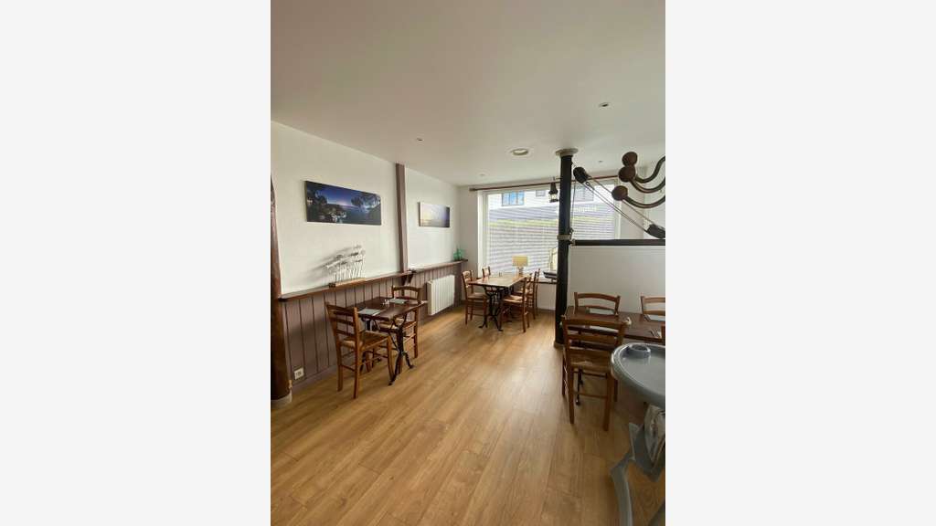 Local 83m² belle visibilité à vendre à Quimper