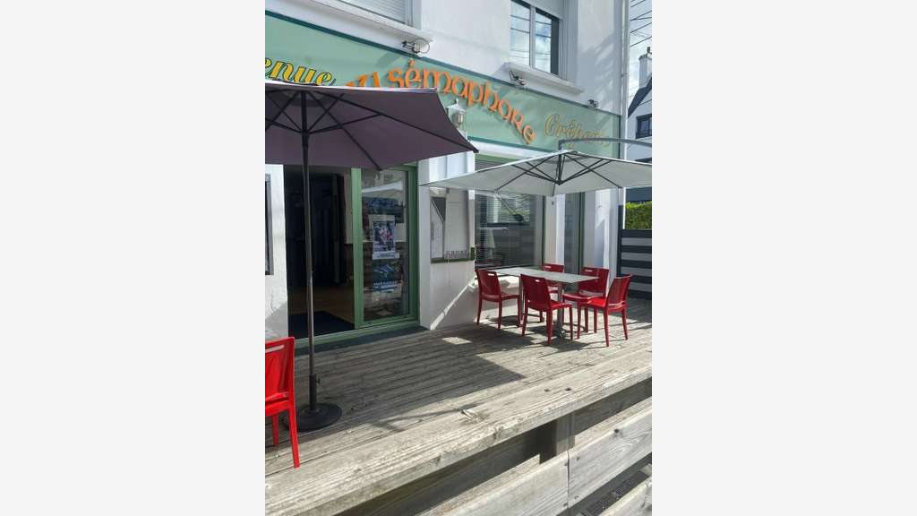 Local 83m² belle visibilité à vendre à Quimper