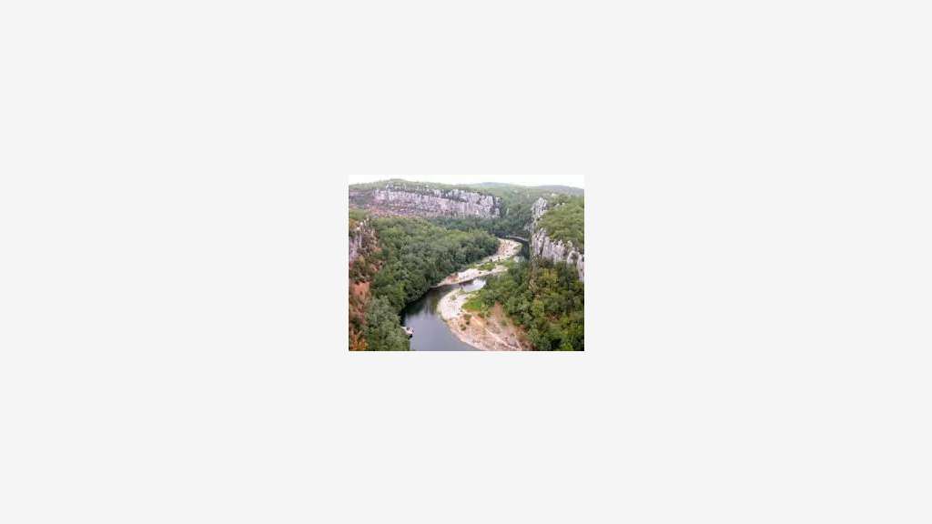 Camping ****  à vendre au coeur du Sud-Ardèche