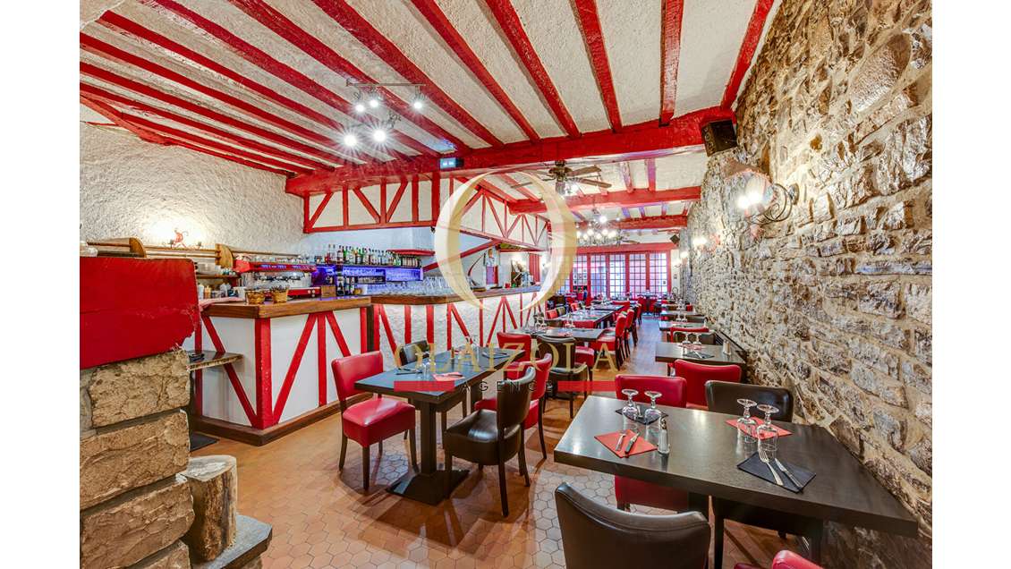 Vente brasserie lic IV à Saint Jean de Luz centre