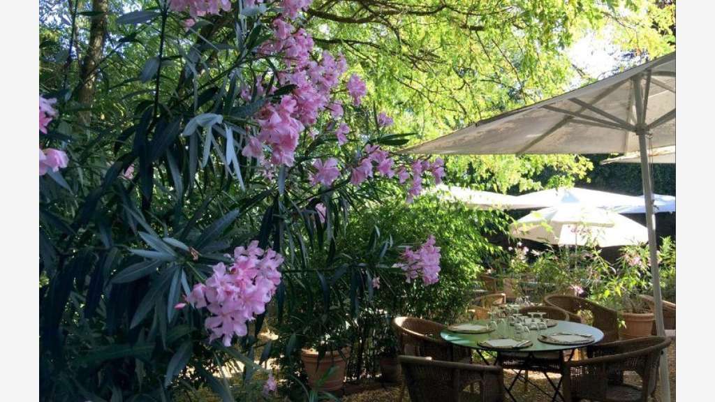 AV murs et fonds restaurant St-Julien-de-Concelles
