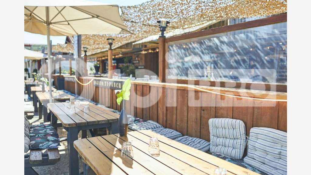 A vendre restaurant 48 couverts emplac. premium 40