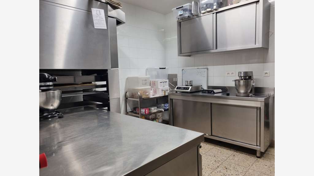 Vente murs et fonds pâtisserie snacking à Sisteron