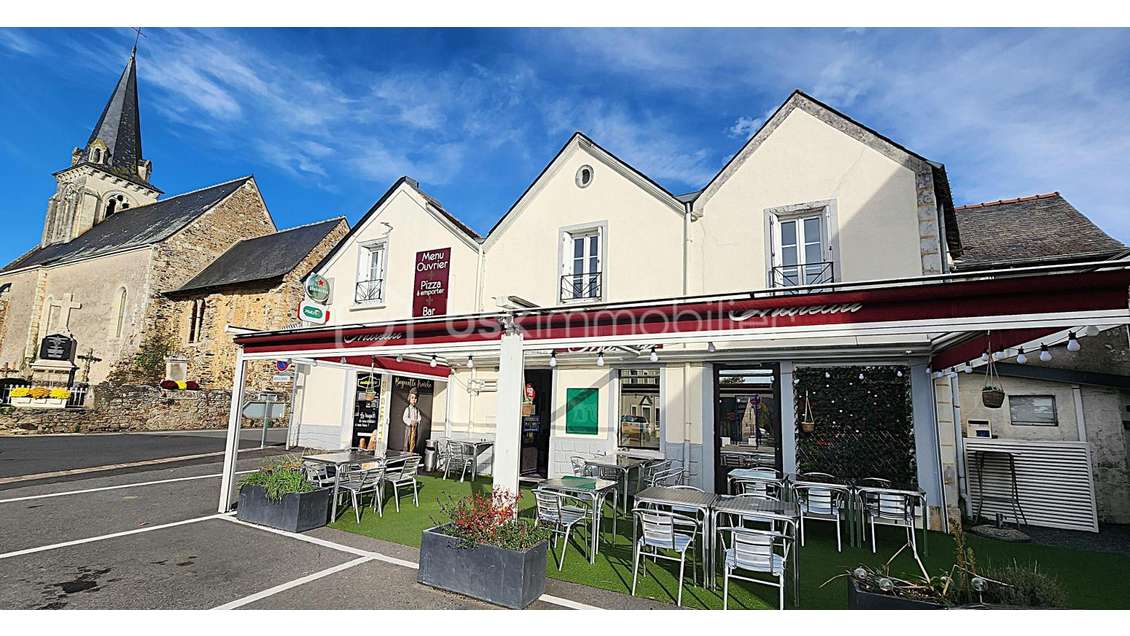 AV restaurant T5 et gîte 300m² Soulaire-et-Bourg