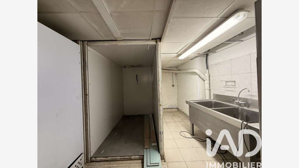 Vente local commercial 85m² à Souppes-sur-Loing