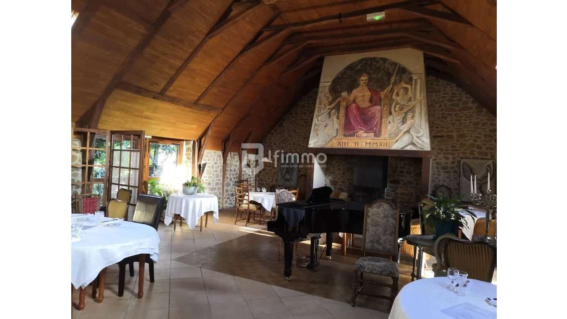 Vente auberge restaurant 5 chambres à Ussel
