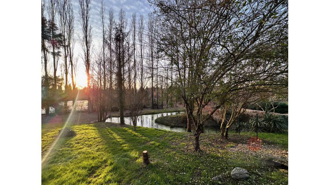 A vendre FDC traiteur+ ensemble immobilier 47