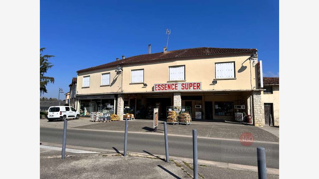 Vente station service épicerie graineterie Eauze