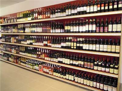 A saisir vente magasin alimentation axe passant 56