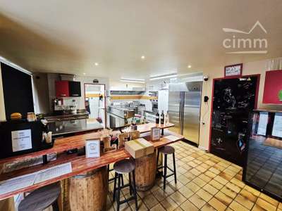 Vente burger + food truck équipé Montignac-Lascaux