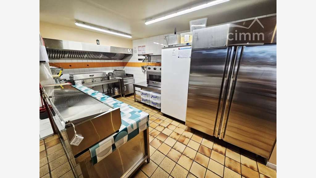 Vente burger + food truck équipé Montignac-Lascaux