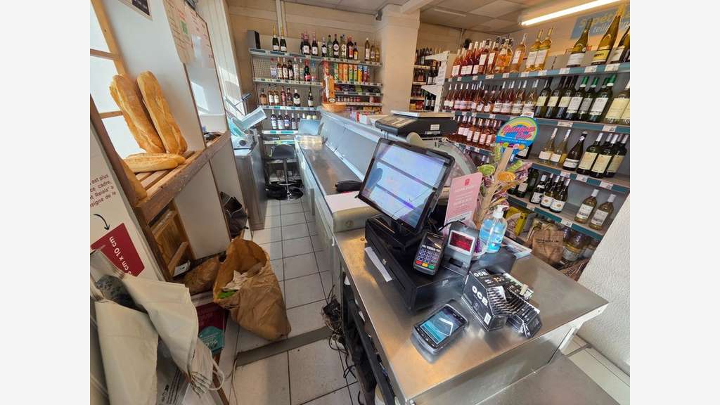 A vendre épicerie de proximité à Rousson (30)