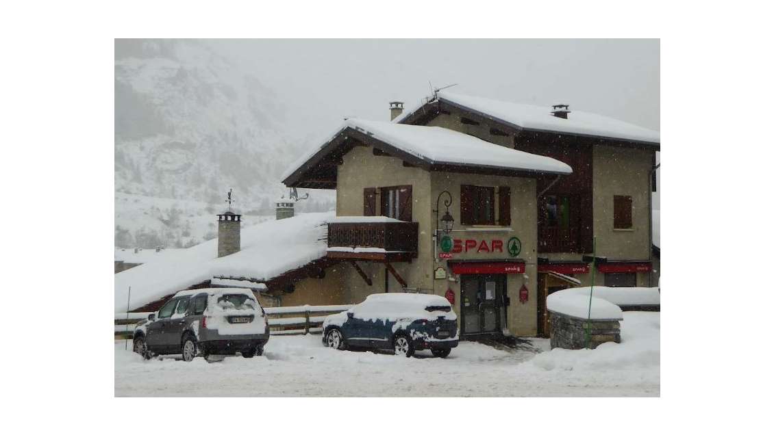 Reprise commerce alimentaire SPAR sur VAL CENIS