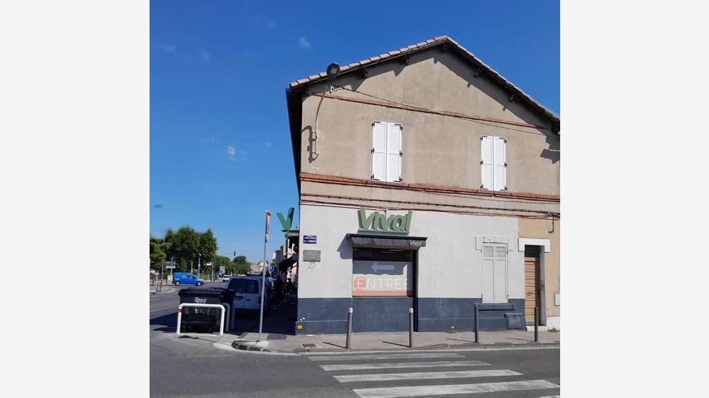 Reprise FDC alimentaire sous enseigne VIVAL 13