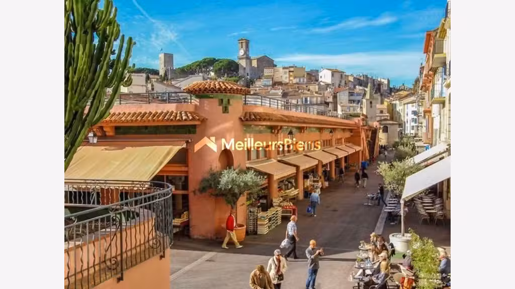 A vendre bar et cave à vin 160m² à Cannes Forville