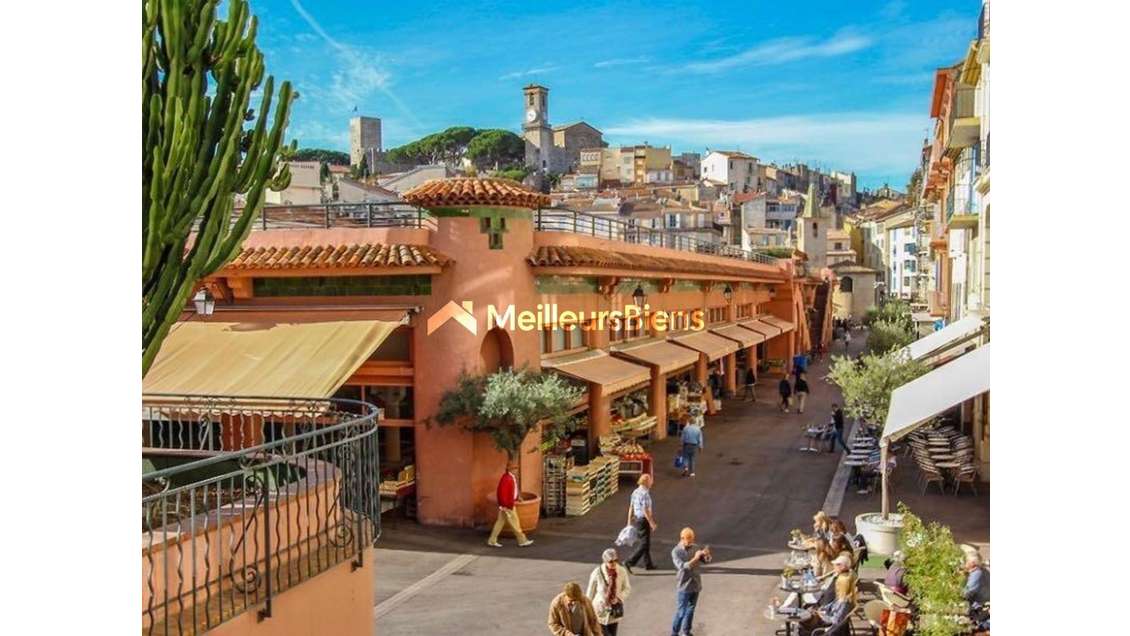 A vendre bar et cave à vin 160m² à Cannes Forville