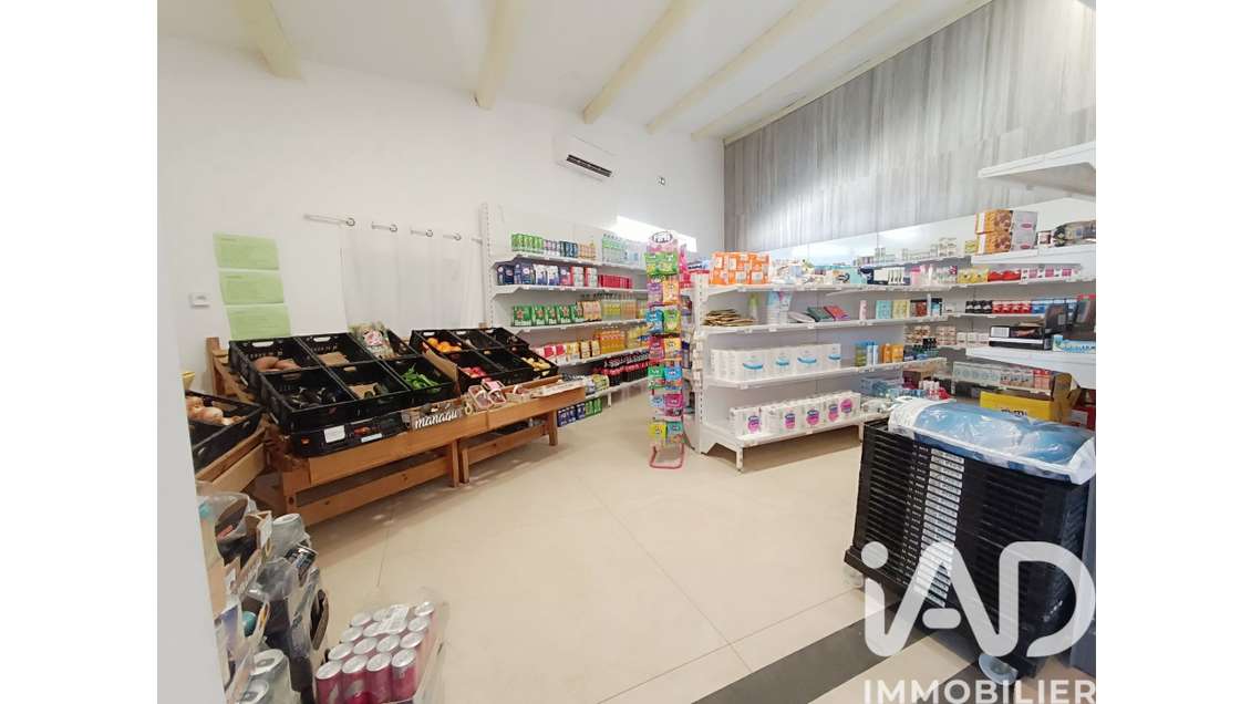 Vente alimentation générale à Comps