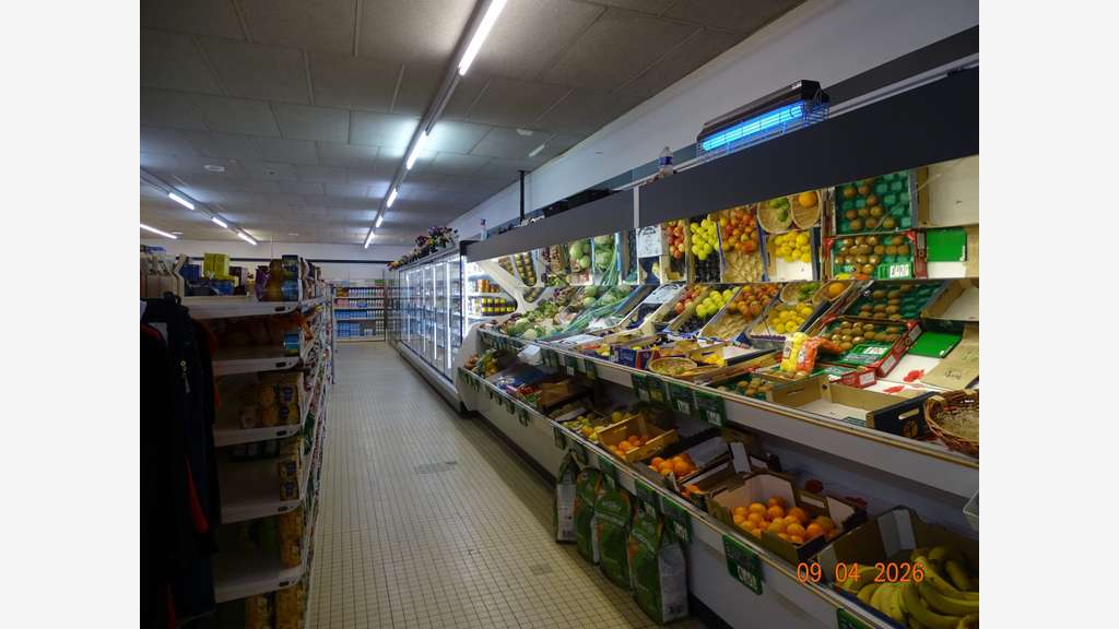 Vente supérette Coccimarket de 280m² à Craon