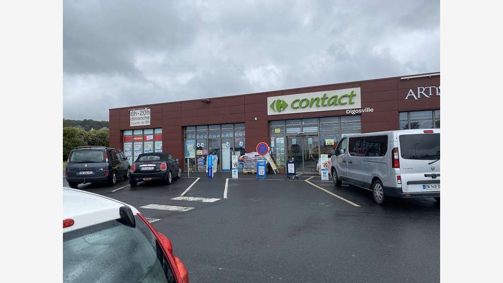 Cède Franchise Carrefour Contact 425m² Digosville