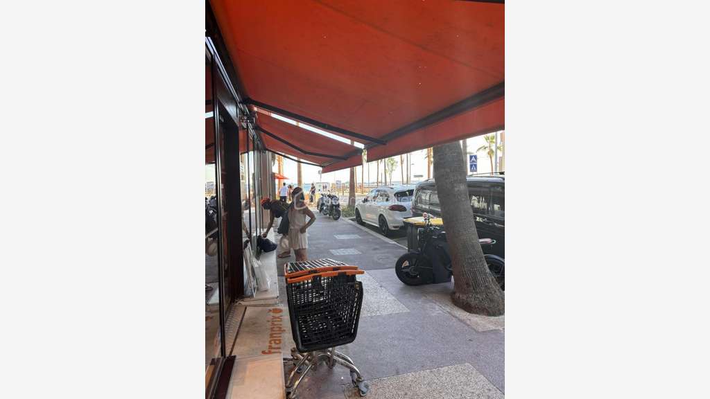 Vente FDC alimentation Plage de Juan les Pins