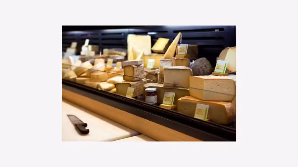 Vente fromagerie/crèmerie en cité médiévale Isère