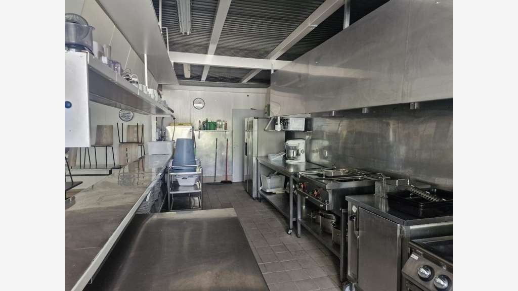 Vente épicerie restaurant de 760m² à Limoges