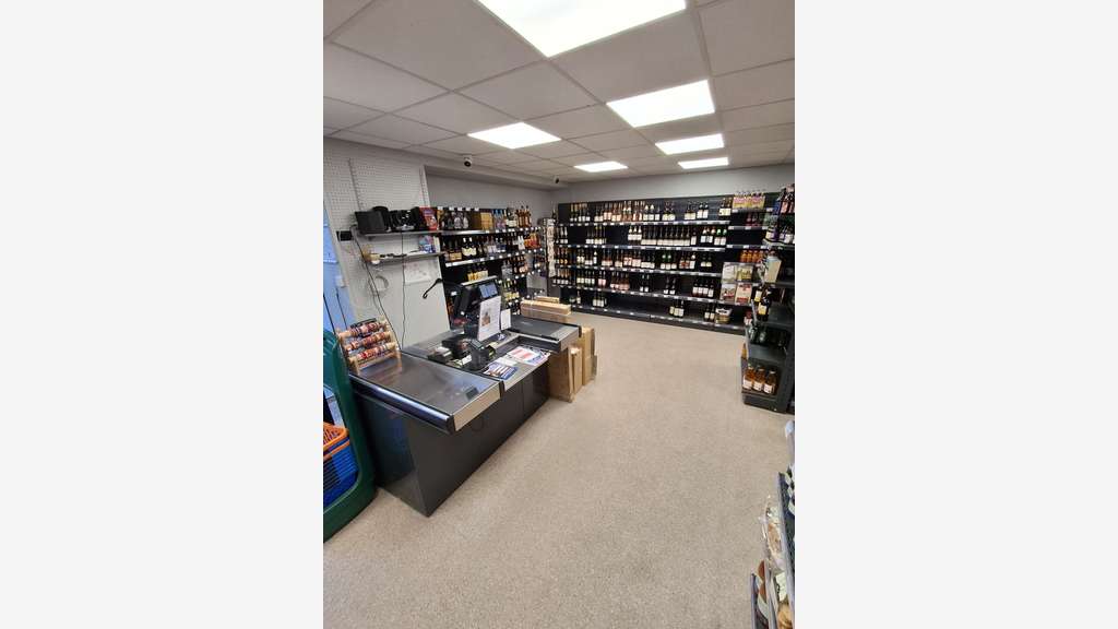 Vente Supérette + très beau logement Lingreville