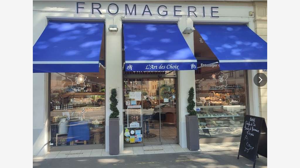 AV fromagerie de 80m² à Lyon 69007 emplacement N°1