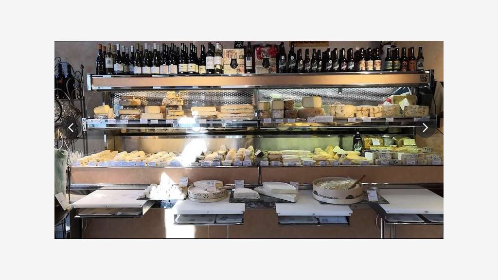 AV fromagerie de 80m² à Lyon 69007 emplacement N°1