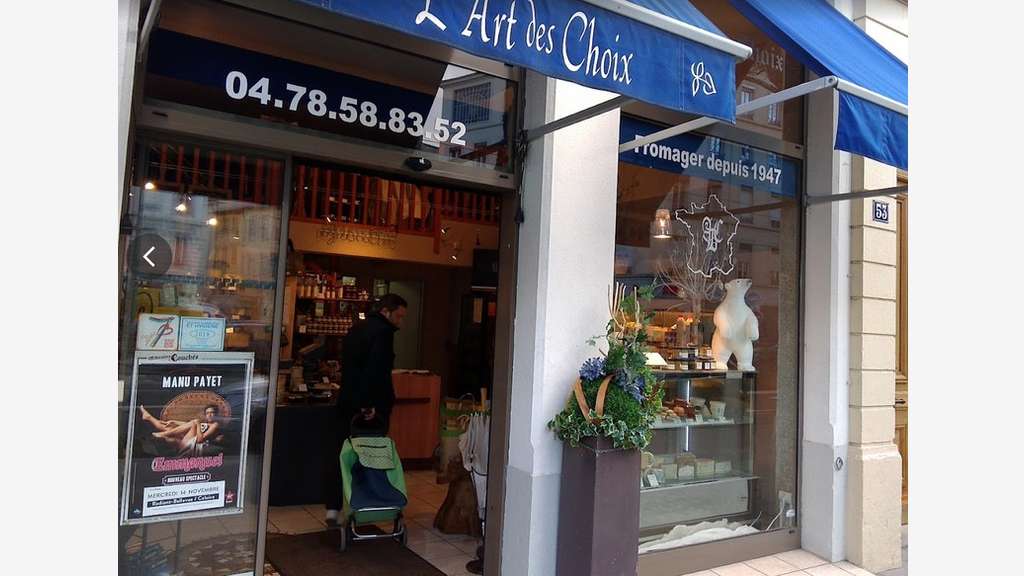 AV fromagerie de 80m² à Lyon 69007 emplacement N°1
