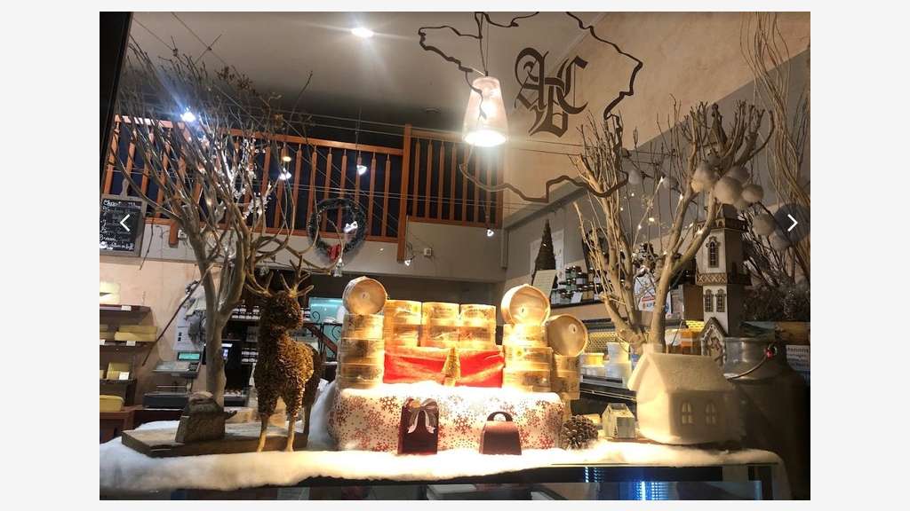 AV fromagerie de 80m² à Lyon 69007 emplacement N°1