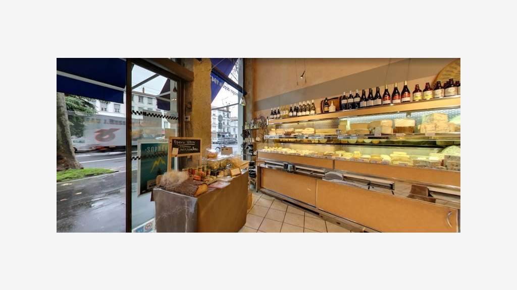 AV fromagerie de 80m² à Lyon 69007 emplacement N°1