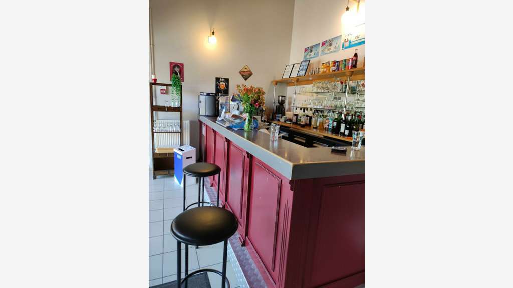 A vendre restaurant bar multiservices à Marnay