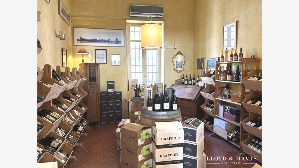 FDC cave à vins à vendre  St Victor/ Endoume