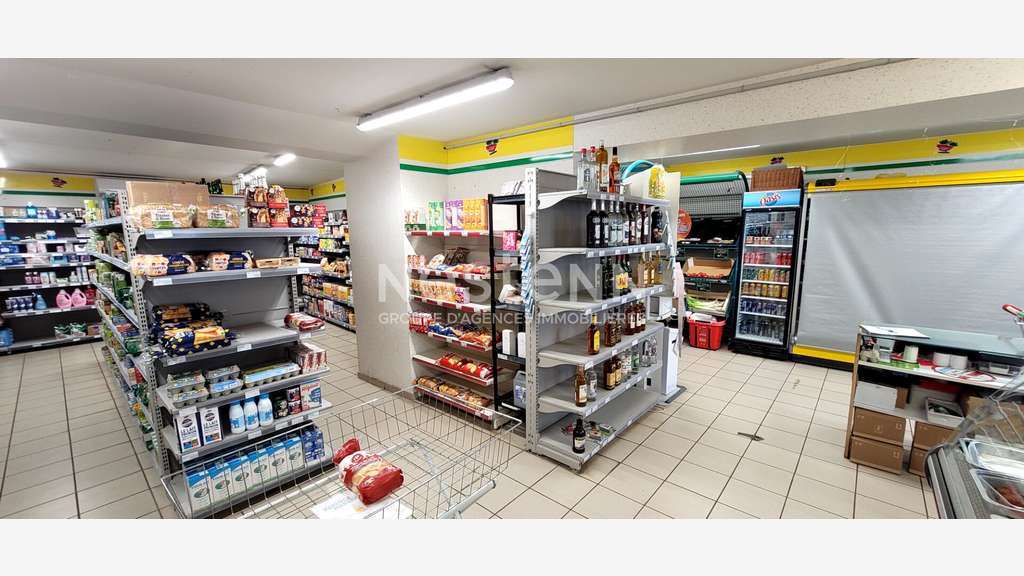 Cession épicerie de 200m² empl N°1 à Orbigny
