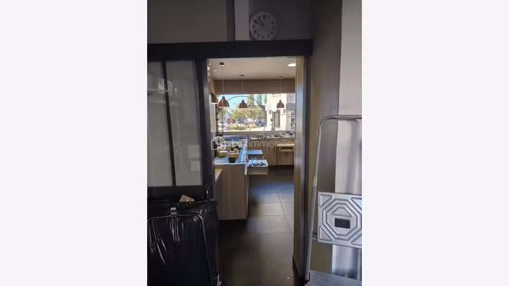Vente fromagerie épicerie rue commerçante Plerin