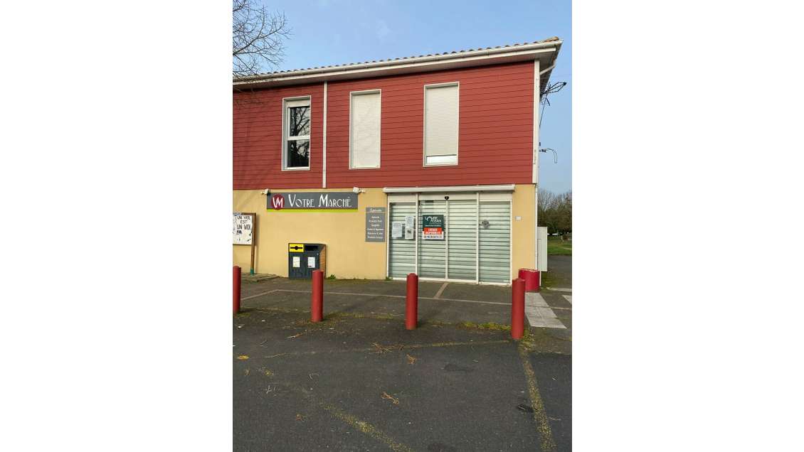 Vente supérette 170m² à Saint-Hilaire-de-Chaléons
