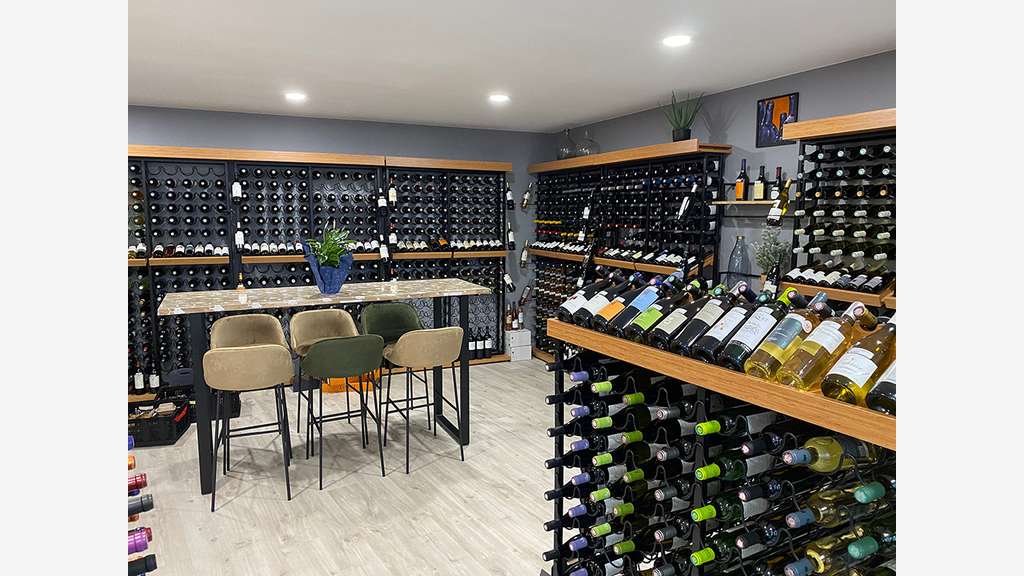 Superbe cave à vins à vendre aux Sables-d'Olonne