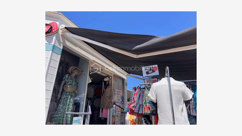 Vente FDC vêtements chaussures à Barre du Monts