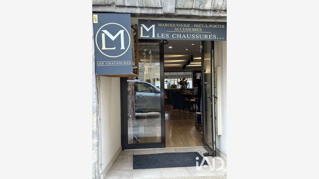 Vente magasin chaussure cuir à Saint-Céré