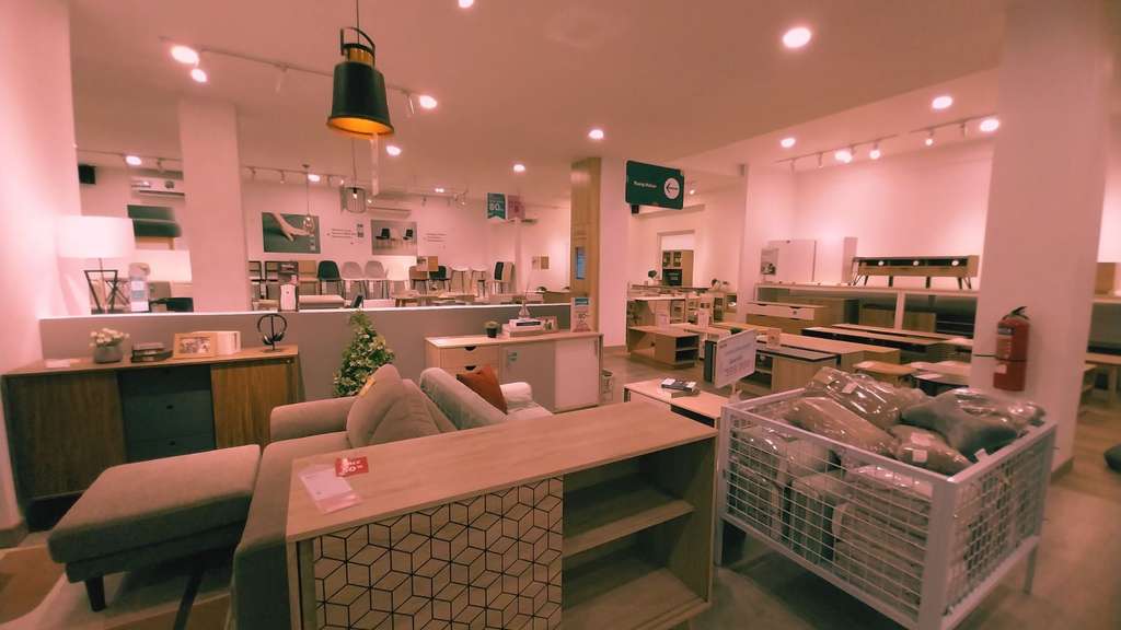 Vente FDC ameublement zone commerciale N°1 Thiers