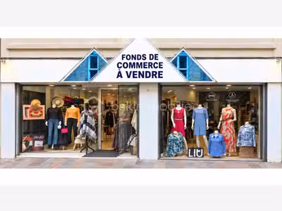 À vendre FDC prêt-à-porter accessoires au Neubourg