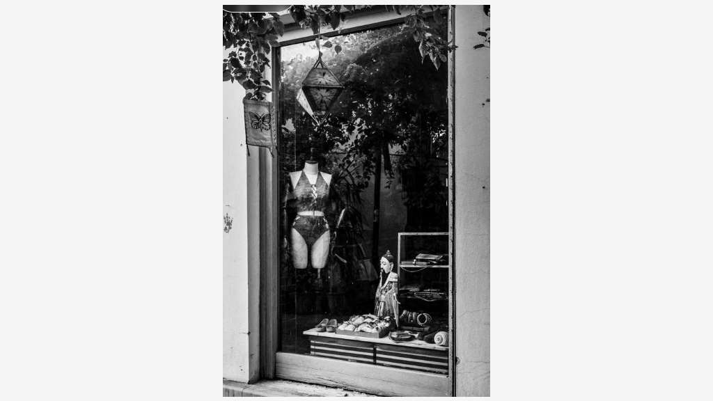 Lingerie sous enseigne